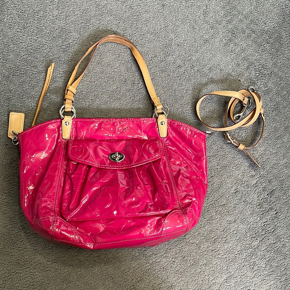 Vintage Coach crossbody - hot pink patent leather with silver hardware